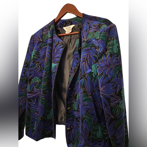 TAN JAY Women’s Velvet Textured Blue/Green Floral Blazer- 14 - Picture 2 of 8